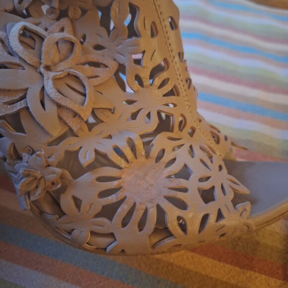 Nude peep toe booties - Picture 4 of 8